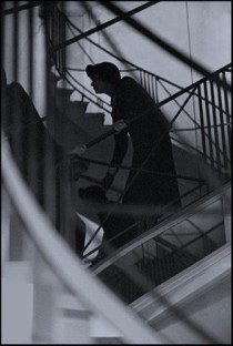 1958-coco-chanel-staircase