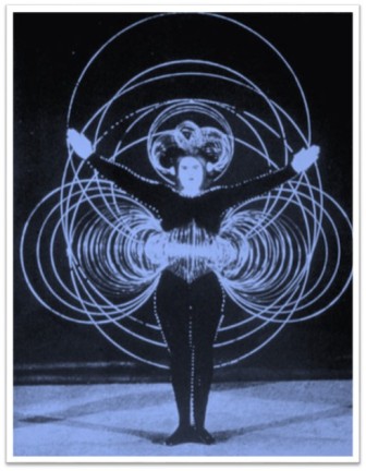Sci Fi Costume 1920s woman.png