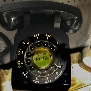 Vintage rotary phone, photo by Dan Antion