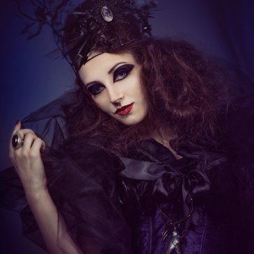 woman Dark Fantasy gothic 2nd pose Rondell Melling Pixabay